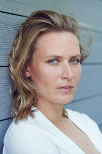الممثل Agnieszka Zulewska