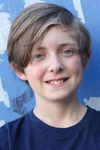 الممثل Aiden Longworth