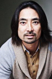 الممثل Akira Koieyama