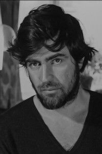 الممثل Alan Bates