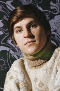 الممثل Alan Price