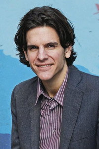 المخرج Alex Timbers