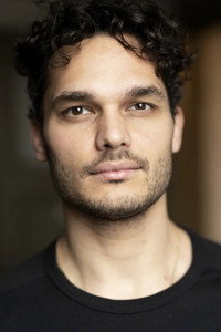 الممثل Alexander Mayah Larsen