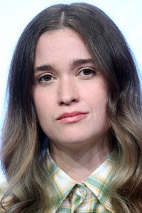 الممثل Alice Englert