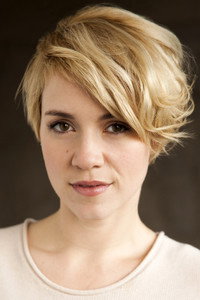 الممثل Alice Wetterlund