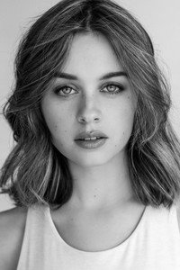 الممثل Amanda Fix