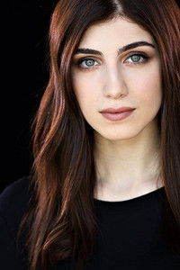 الممثل Andra Nechita