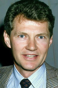الممثل Andrew Robinson