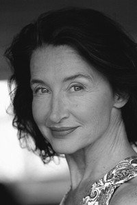 الممثل Anne Brochet