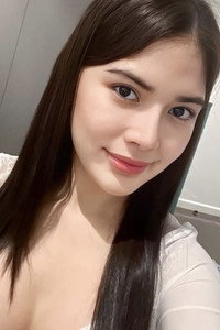 الممثل Anne Marie Gonzales