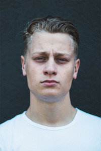 الممثل Antoine Olivier Pilon