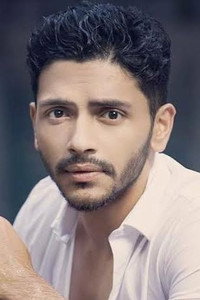 الممثل Arjun Chakrabarty