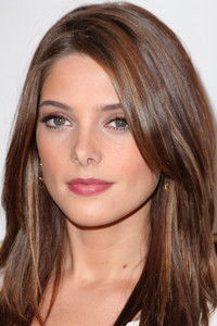 الممثل Ashley Greene