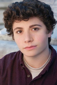 الممثل Austin Zajur