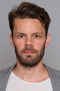الممثل Björn Thors