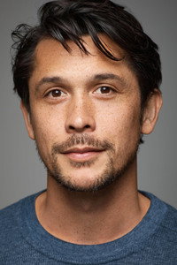الممثل Bob Morley