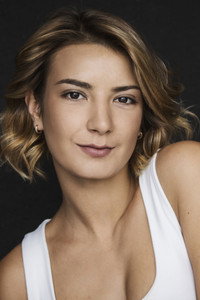 الممثل Bobbi Hale