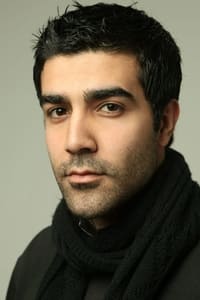 الممثل Bobby Naderi
