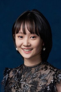 الممثل Caitlin Fang