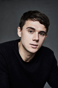 الممثل Calam Lynch
