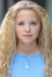 الممثل Cameron Seely