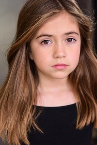 الممثل Charley Rowan McCain