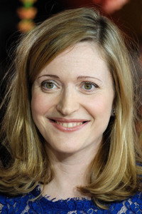 الممثل Claire Price