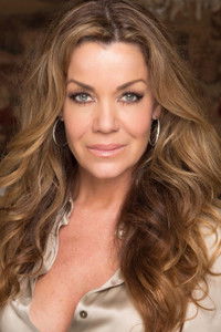 الممثل Claudia Christian