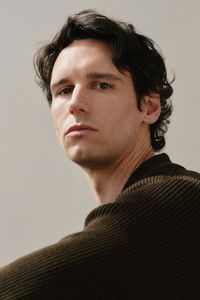 الممثل Cory Michael Smith
