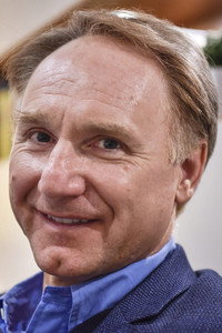 المخرج Dan Brown