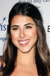 الممثل Daniella Monet