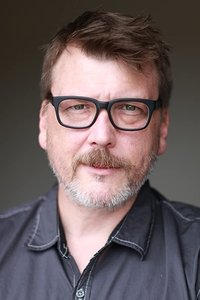 الممثل Douglas M. Griffin