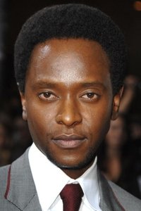 الممثل Edi Gathegi