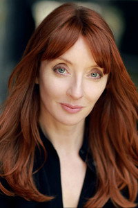 الممثل Elizabeth Berrington