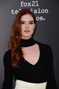 الممثل Emily Tyra