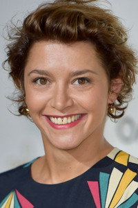 الممثل Emma de Caunes
