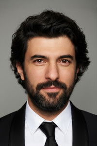 الممثل Engin Akyürek