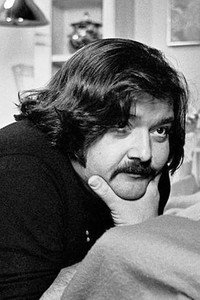 المخرج Frank Perry