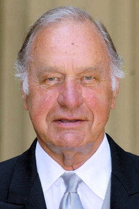 الممثل Geoffrey Palmer