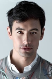 الممثل George Young