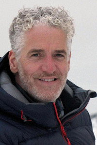 الممثل Gordon Buchanan