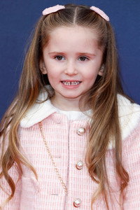 الممثل Grace Delaney