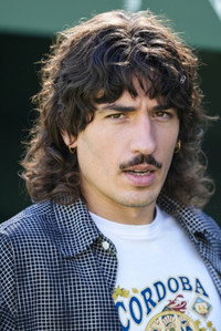الممثل Héctor Bellerín