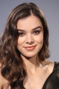 الممثل Hailee Steinfeld