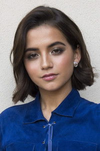الممثل Isabela Merced