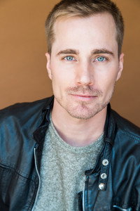 الممثل Jake Newton