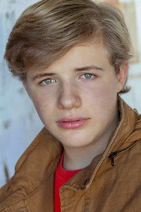 الممثل Jakob Salvati