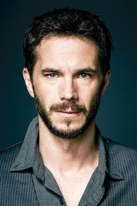 الممثل James D'Arcy