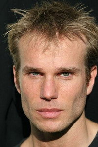 الممثل James Marshall