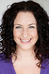 الممثل Jennifer Nangle